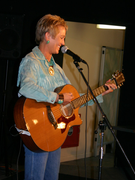 Joni Harms performs/PHOTO Basil Stewart 
